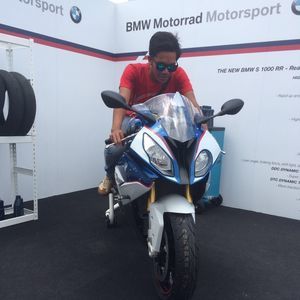 Meet your Posher, Ahmad safwan